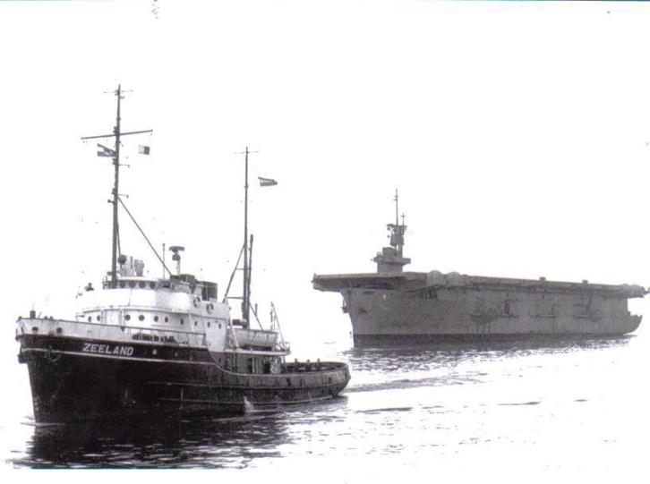 Naam: Sleepboot Zeeland met de oude Karel Doorman..jpg
Bekeken: 426
Grootte: 28,8 KB