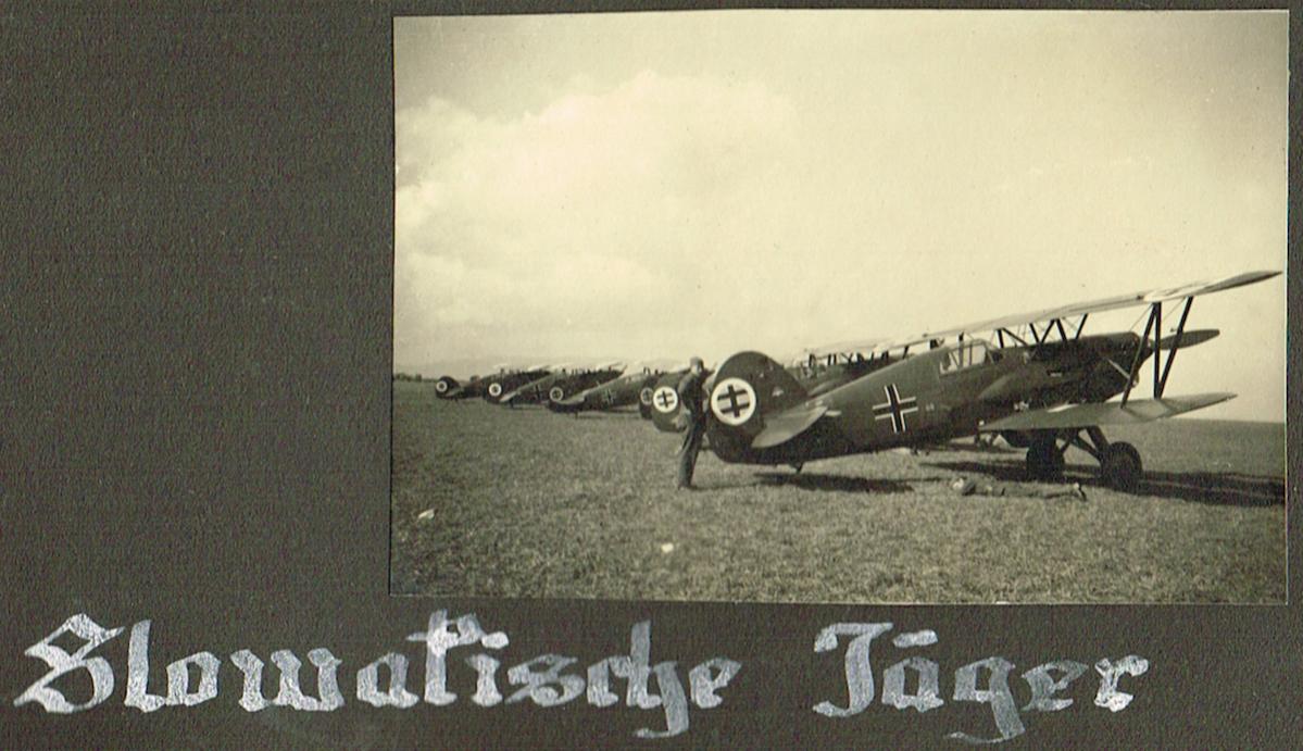 Naam: Foto 342. Slowaakse Avia-534.jpg
Bekeken: 830
Grootte: 111,3 KB