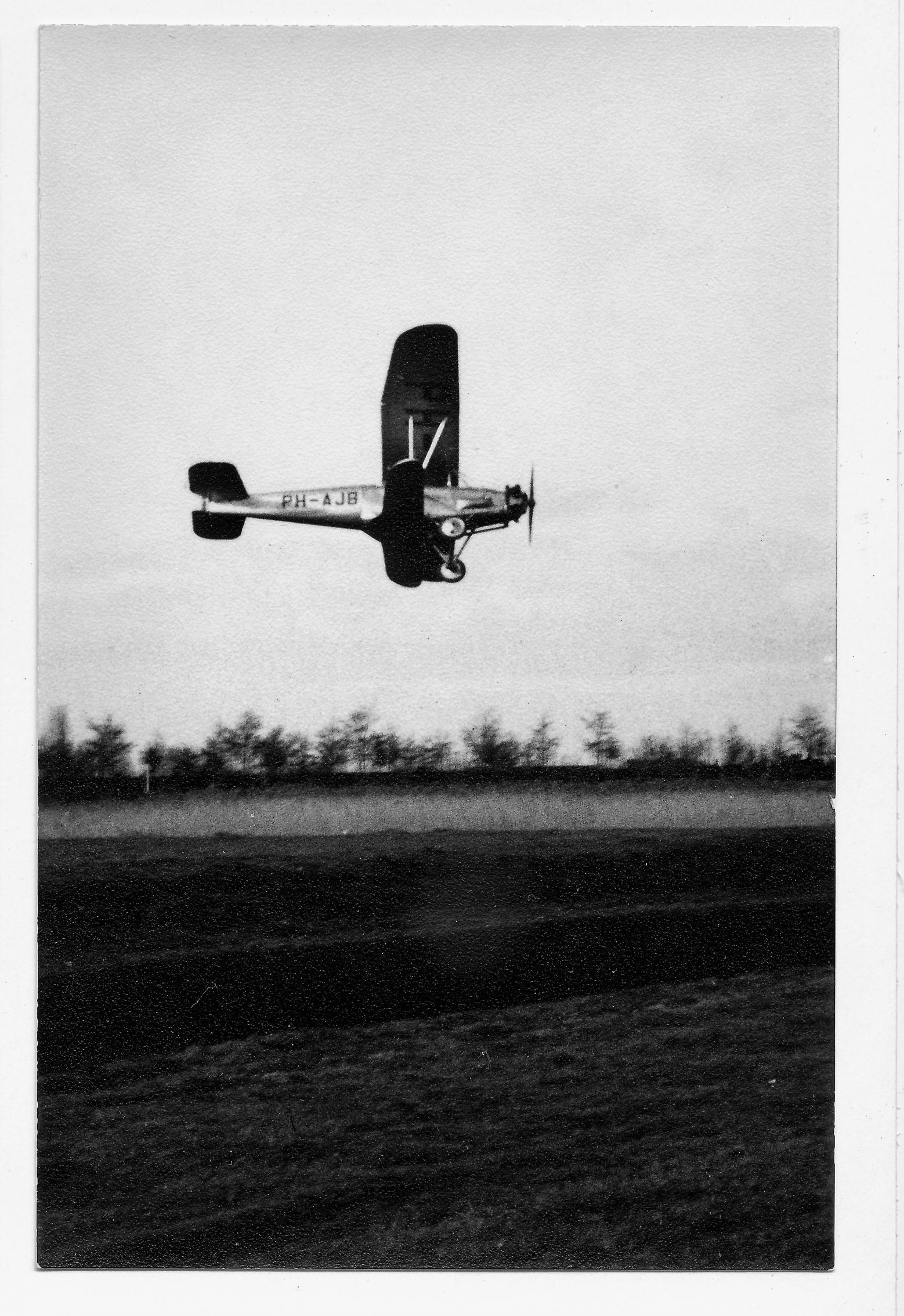 Naam: Pander PH-AEJ + (3).jpg
Bekeken: 2594
Grootte: 515,5 KB