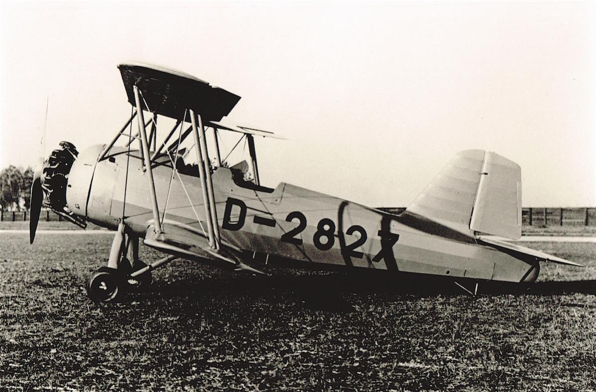 Naam: Foto 220. D-2827. Arado Ar 69 B. Werknr. 139. Motor 1x BMW Bramo Sh 14 A, kopie.jpg
Bekeken: 818
Grootte: 151,9 KB