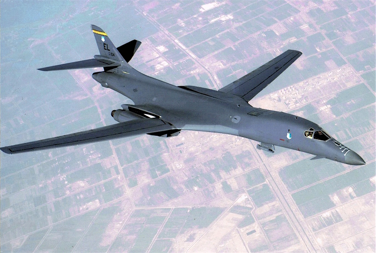 Naam: Foto 380. Rockwell (nu Boeing) B-1 Lancer, kopie.jpg
Bekeken: 737
Grootte: 376,5 KB