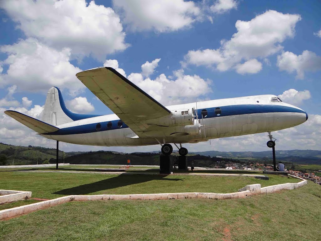 Naam: Vickers Viscount 701 - PP-SRJ, cn 15 , Ara�ariguama..jpg
Bekeken: 802
Grootte: 140,6 KB