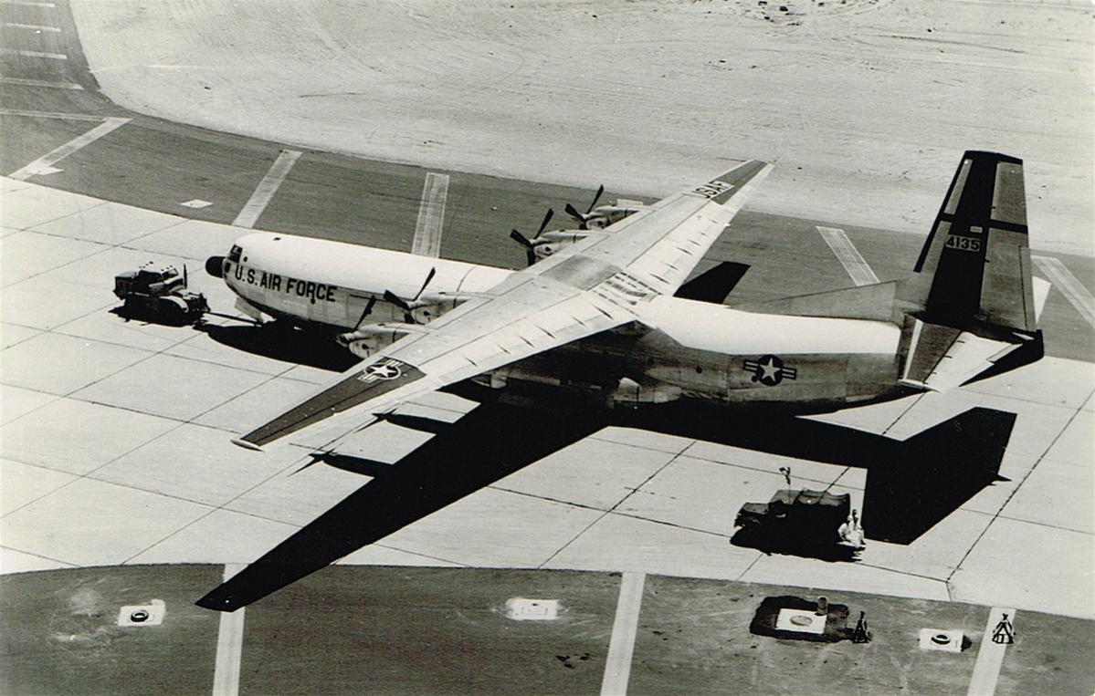 Naam: Foto 383. Douglas C-133 Cargomaster, kopie.jpg
Bekeken: 479
Grootte: 133,9 KB