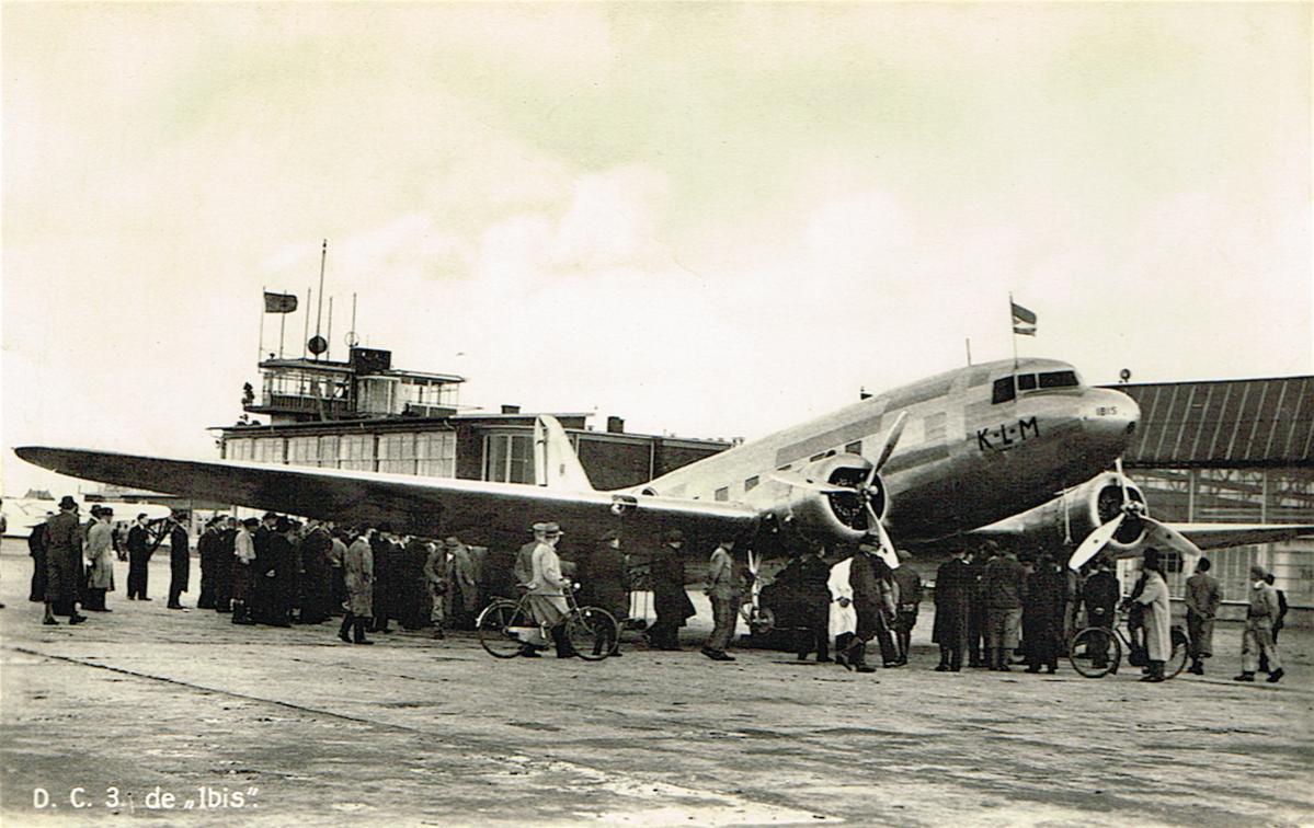 Naam: Kaart 630. PH-ALI 'Ibis'. Douglas DC-3, kopie.jpg
Bekeken: 1087
Grootte: 125,5 KB