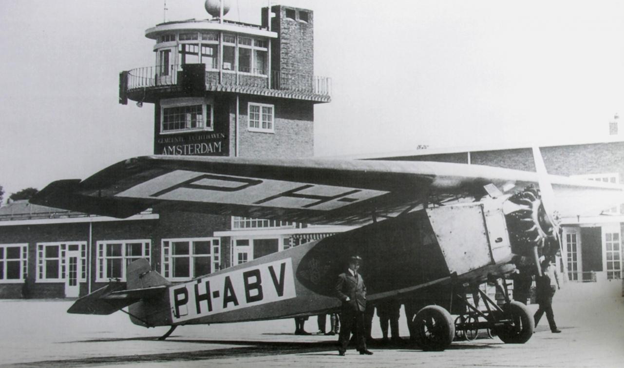 Naam: Fokker F.III PH-ABV KLM.jpg
Bekeken: 980
Grootte: 100,0 KB