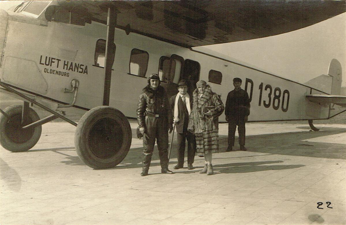 Naam: Foto 221. D-1380 'Oldenburg'. Focke Wulf A 17a 'Mwe', kopie.jpg
Bekeken: 738
Grootte: 121,1 KB