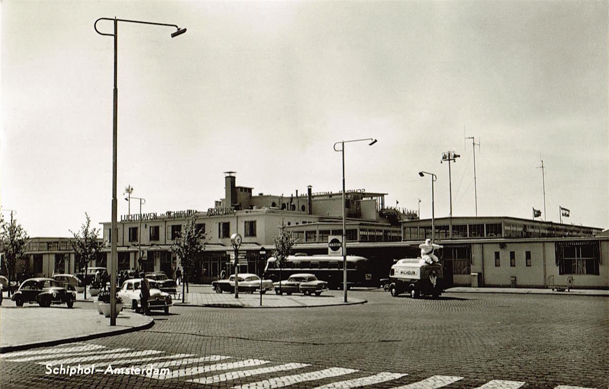 Naam: Kaart 637. Schiphol toegang, kopie.jpg
Bekeken: 700
Grootte: 124,8 KB