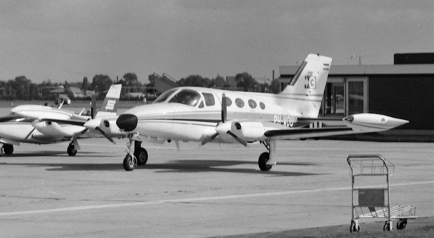 Naam: 95. PH-WOU Cessna 414 Chancellor.jpg
Bekeken: 996
Grootte: 231,9 KB