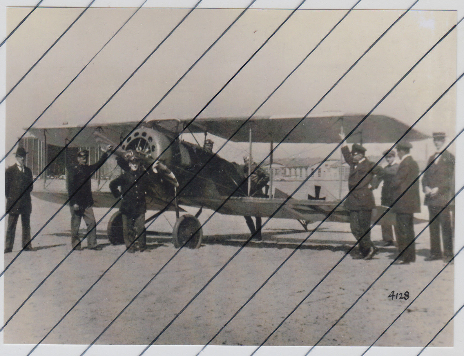 Naam: Foto Flugzeug Fokker D.III avion aircraft plane german.jpg
Bekeken: 578
Grootte: 323,1 KB