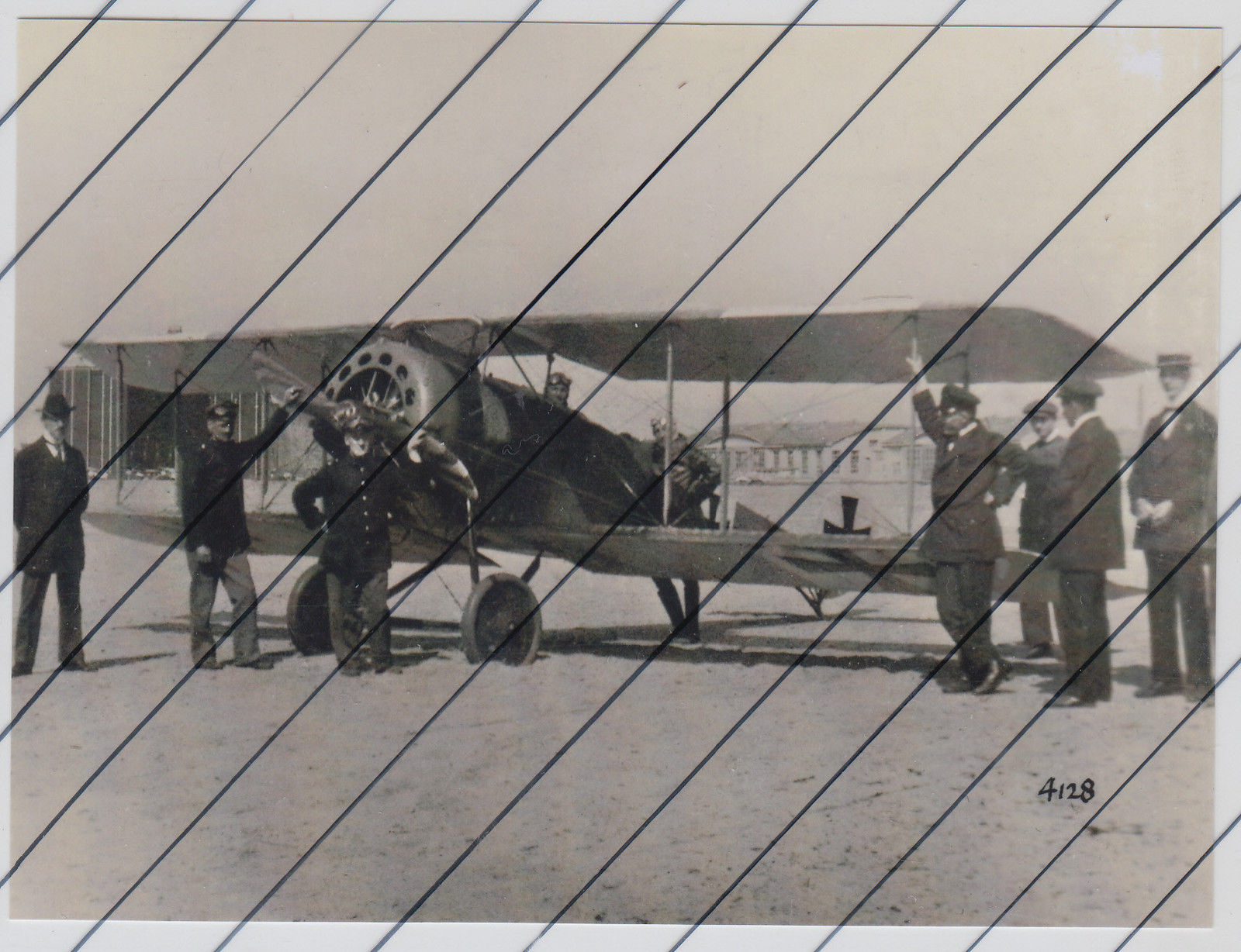 Naam: Foto Flugzeug Fokker D.III avion aircraft plane german.jpg
Bekeken: 857
Grootte: 323,1 KB