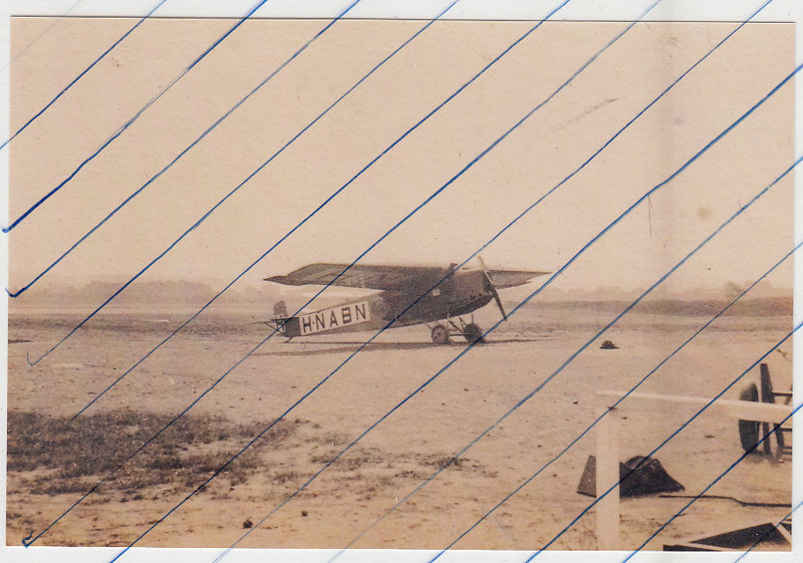 Naam: Foto Flugzeug KLM Fokker F.III H-NABN at Croydon 1920s avion aircraft.jpg
Bekeken: 597
Grootte: 126,4 KB