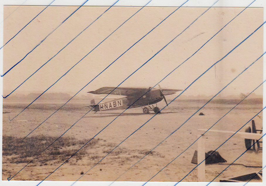 Naam: Foto Flugzeug KLM Fokker F.III H-NABN at Croydon 1920s avion aircraft.jpg
Bekeken: 909
Grootte: 126,4 KB