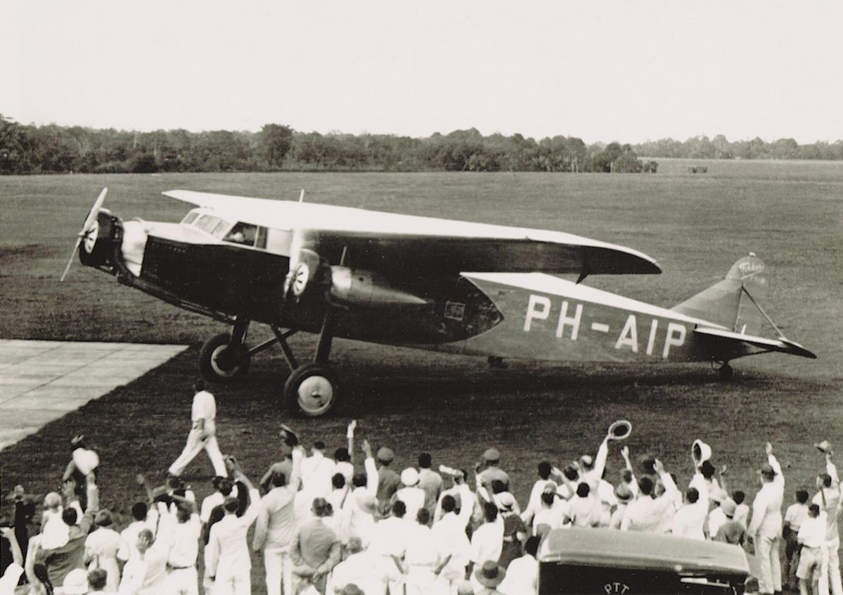 Naam: Foto 154. PH-AIP 'Pelikaan'. Fokker F.XVIII, kopie.jpg
Bekeken: 1623
Grootte: 116,0 KB