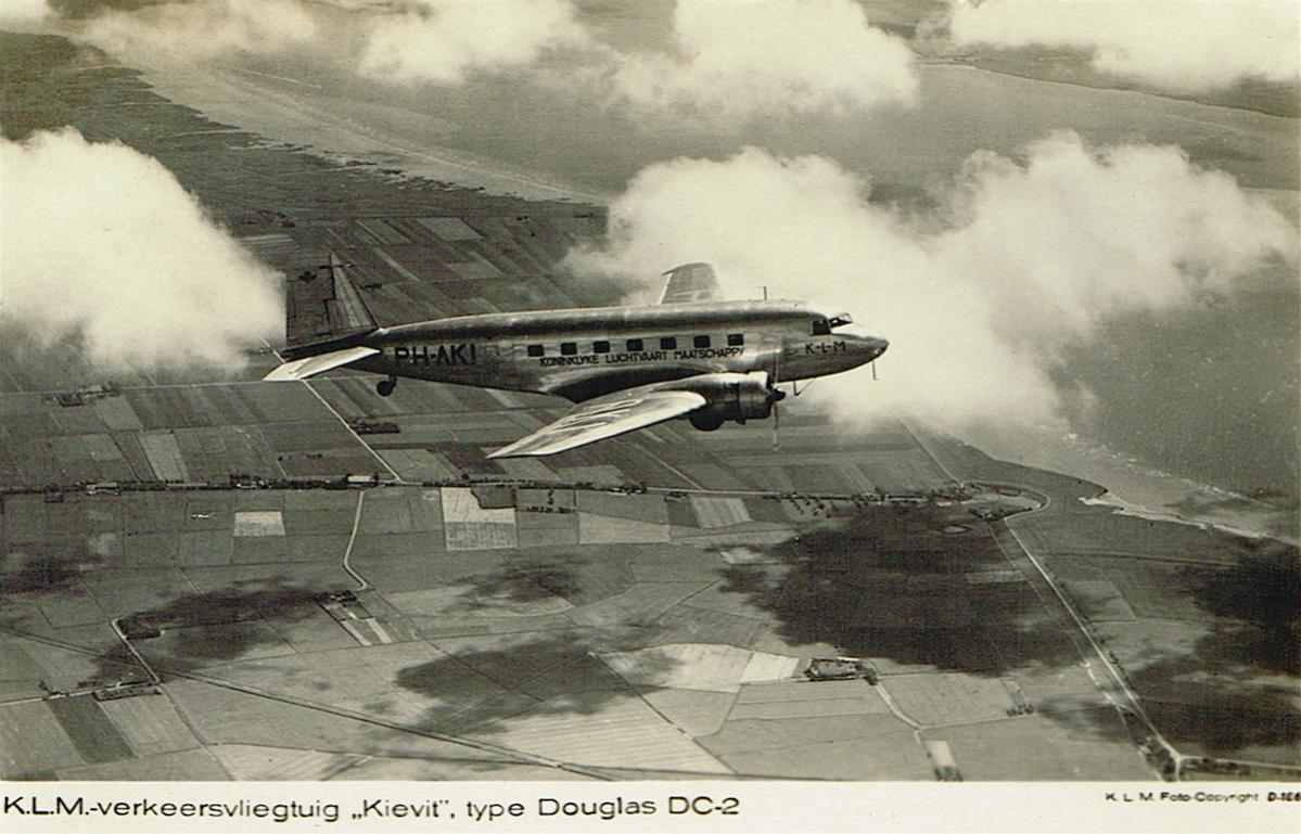 Naam: Kaart 641. PH-AKI 'Kievit'. Douglas DC-2, kopie.jpg
Bekeken: 1068
Grootte: 128,2 KB