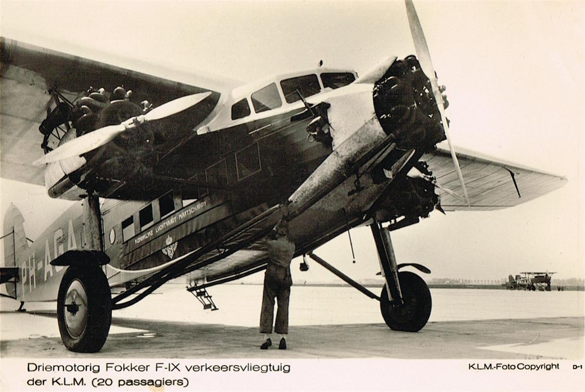 Naam: Kaart 642. 'PH-AGA'. Fokker F.IX, kopie.jpg
Bekeken: 1086
Grootte: 124,7 KB