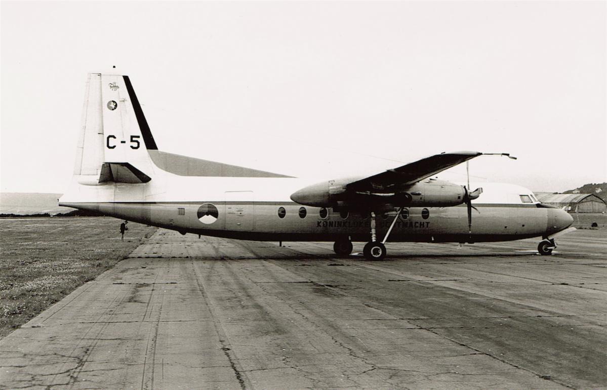 Naam: Foto 119. 'C-5'. Fokker F-27M-300 Troopship, kopie.jpg
Bekeken: 1269
Grootte: 98,8 KB