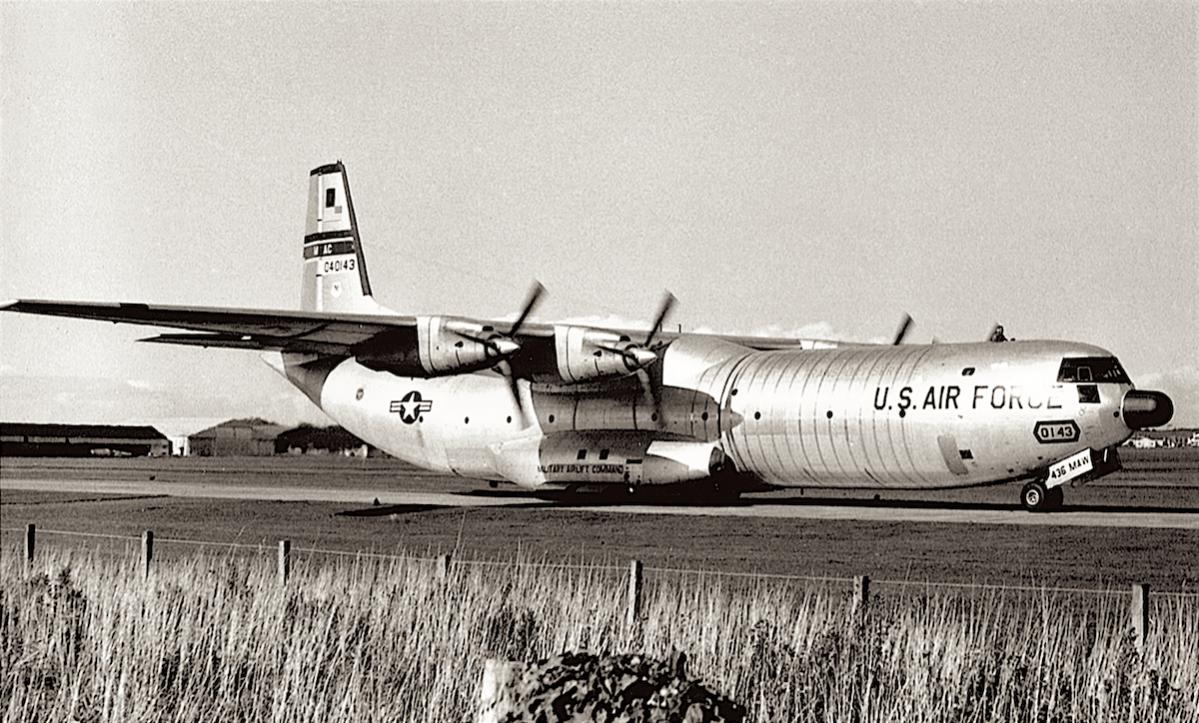 Naam: Foto 397. Douglas C-133 Cargomaster, kopie.jpg
Bekeken: 475
Grootte: 165,3 KB