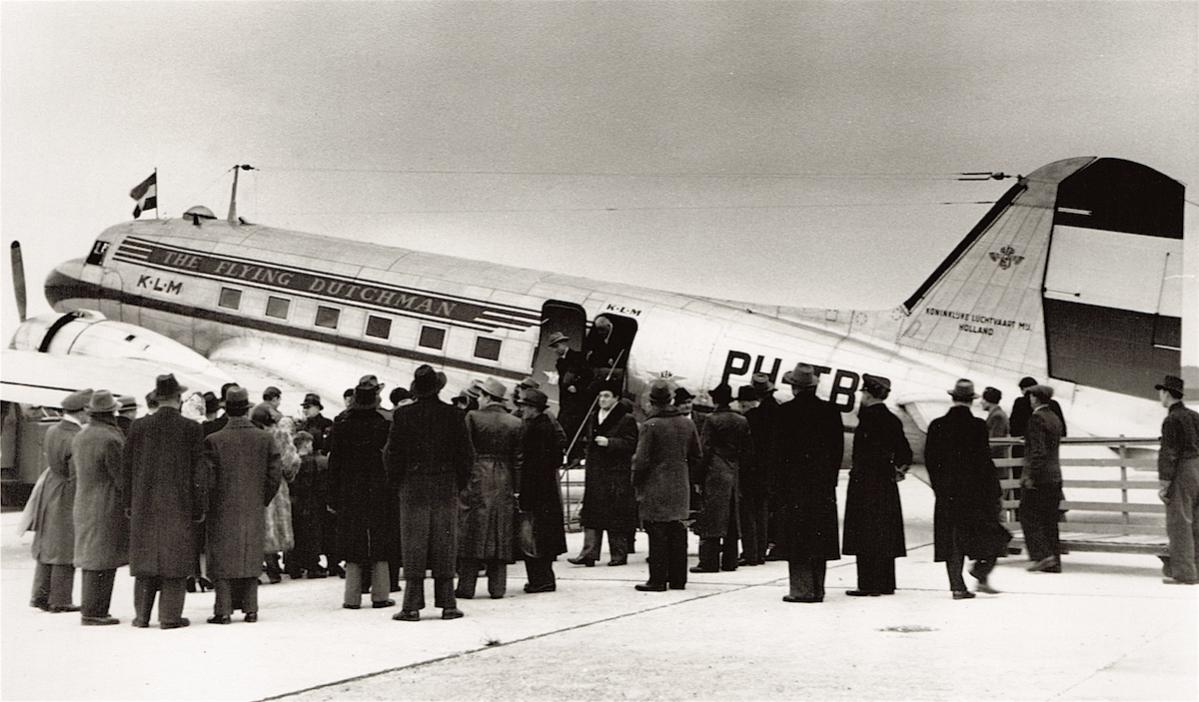 Naam: Foto 6. Duitsland 'PH-TBI'. Dakota KLM, kopie.jpg
Bekeken: 521
Grootte: 110,8 KB