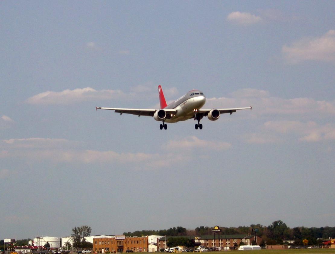 Naam: hsv int airport22.jpg
Bekeken: 1647
Grootte: 63,7 KB