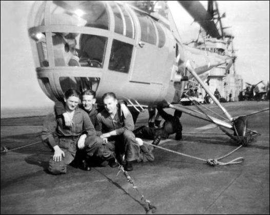 Naam: jezebel aan boord  Hr. Ms .Doorman.jpg
Bekeken: 1123
Grootte: 34,7 KB