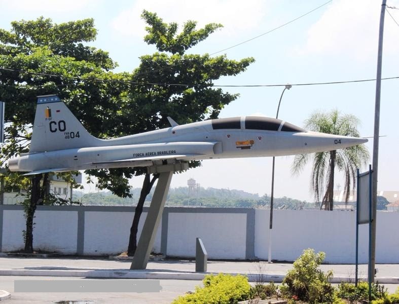 Naam: Northrop F-5B -  Vliegveld Rio de Janeiro..jpg
Bekeken: 286
Grootte: 145,3 KB