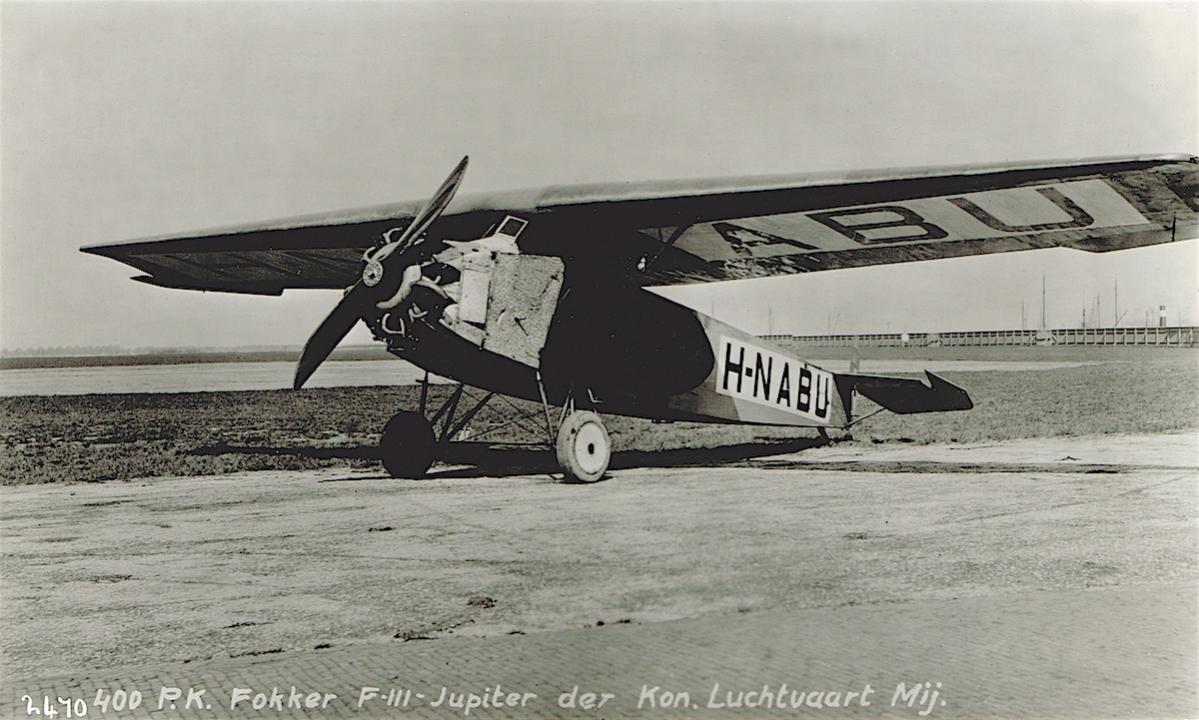 Naam: Foto 159. 'H-NABU'. Fokker F.III op Waalhaven, kopie.jpg
Bekeken: 1282
Grootte: 115,2 KB