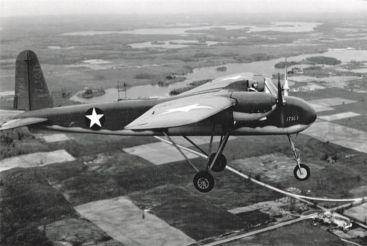 Naam: Foto 407. Naval Aircraft Factory TDN-1 1st US attack drone  on its first piloted test, kopie.jpg
Bekeken: 621
Grootte: 130,6 KB