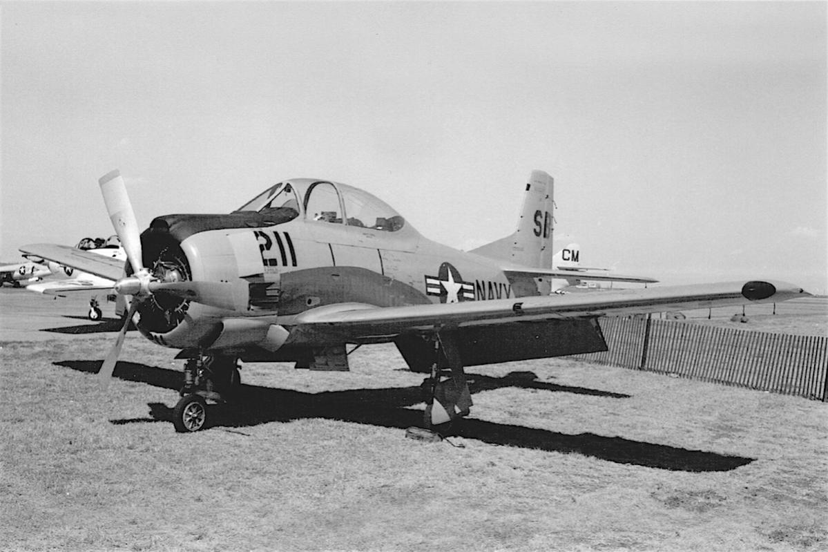 Naam: Foto 418. North American T-28C Trojan '1405??'-'SB-211'. US Navy, kopie.jpg
Bekeken: 959
Grootte: 119,2 KB