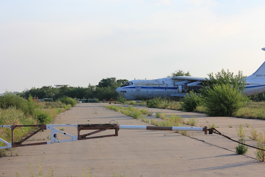 Naam: Il-76 - Kriviy Rig, Ukraine.jpg
Bekeken: 387
Grootte: 96,8 KB