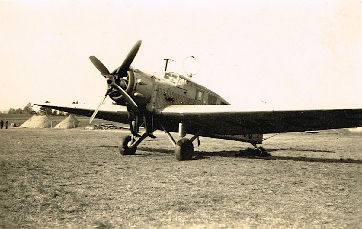 Naam: Foto 383. Junkers W.34, kopie.jpg
Bekeken: 1146
Grootte: 119,9 KB