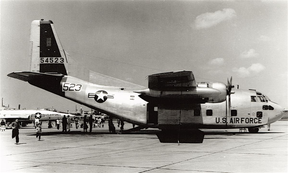Naam: Foto 424. Fairchild C-123 Provider, kopie.jpg
Bekeken: 738
Grootte: 110,9 KB