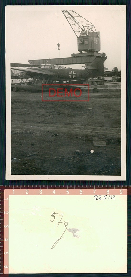 Naam: F T.8w L D1+KL 1942-05-22.jpg
Bekeken: 1098
Grootte: 102,4 KB