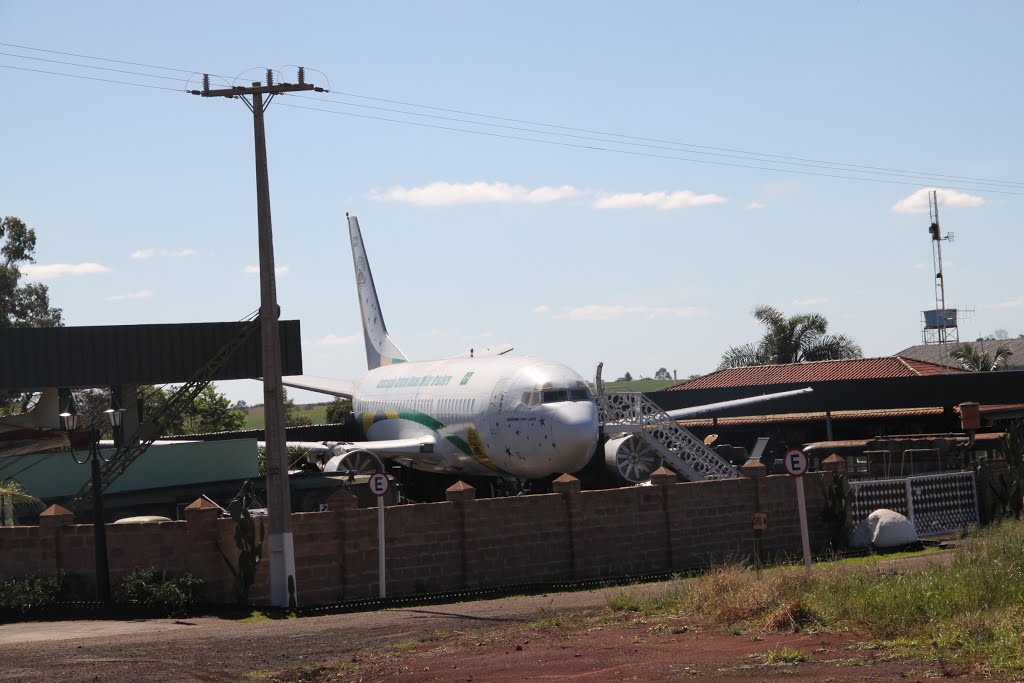 Naam: Boeing 737 - Museu Militar , Panambi..jpg
Bekeken: 375
Grootte: 95,8 KB