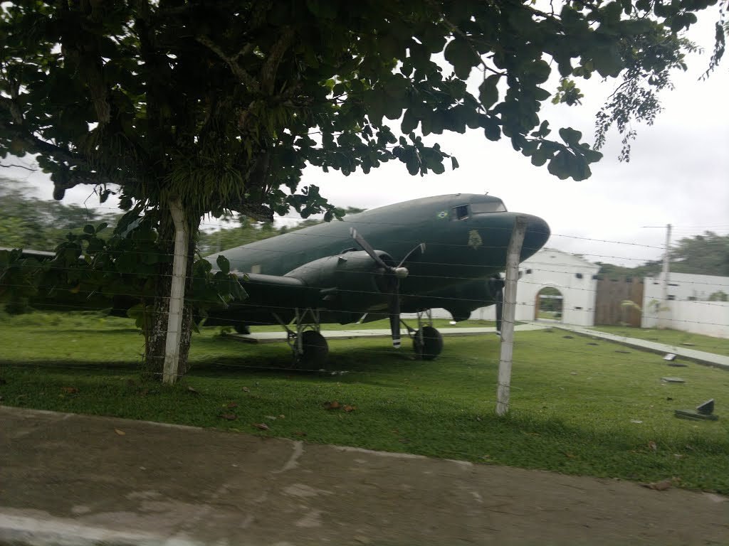 Naam: DC 3 - Tabatinga..jpg
Bekeken: 710
Grootte: 106,6 KB