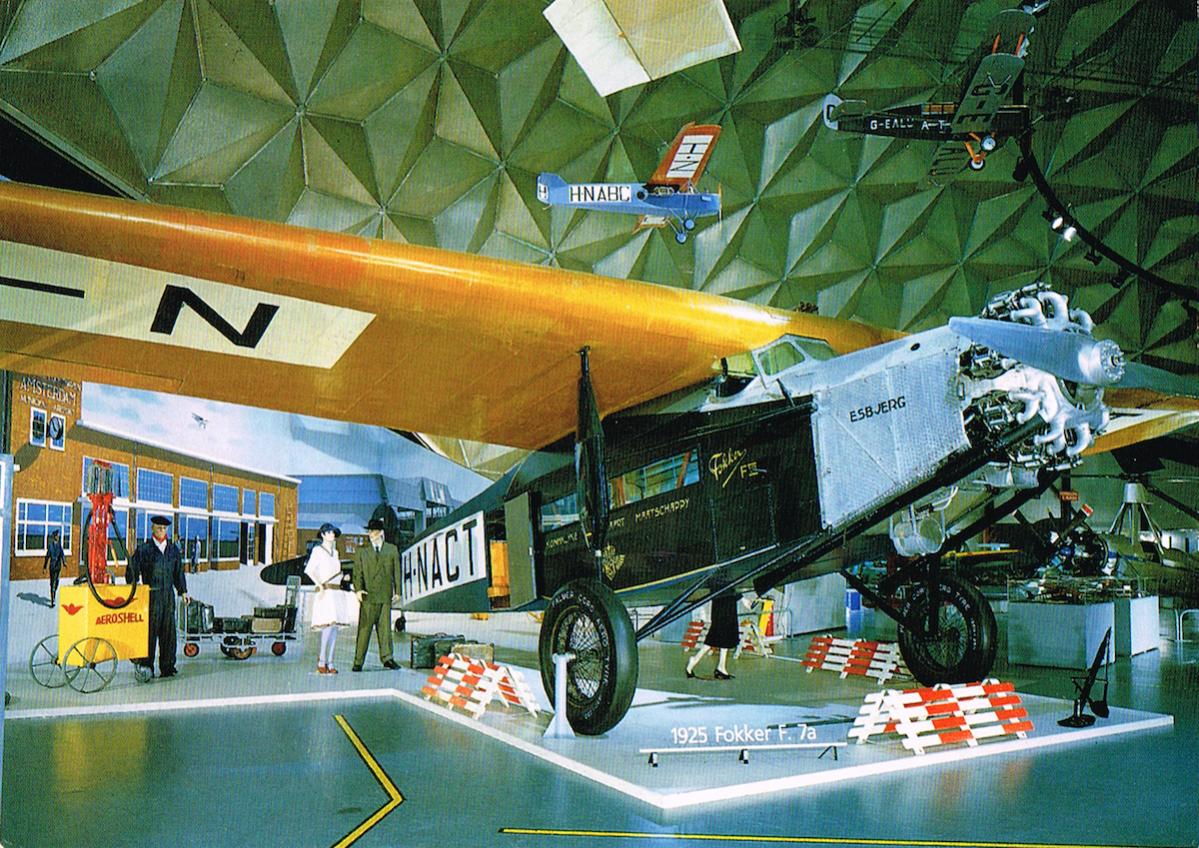 Naam: Kaart 663. 'H-NACT'. Fokker F.VIIa, kopie.jpg
Bekeken: 1083
Grootte: 212,4 KB