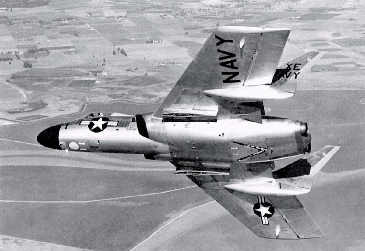 Naam: Foto 433. Vought F7U-3 Cutlass (128465), kopie.jpg
Bekeken: 725
Grootte: 124,2 KB