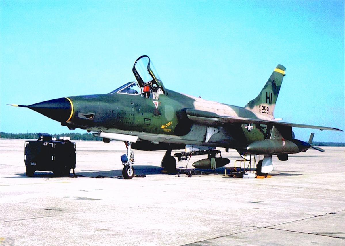 Naam: Foto 436. Republic F-105 Thunderchief, kopie.jpg
Bekeken: 865
Grootte: 120,3 KB
