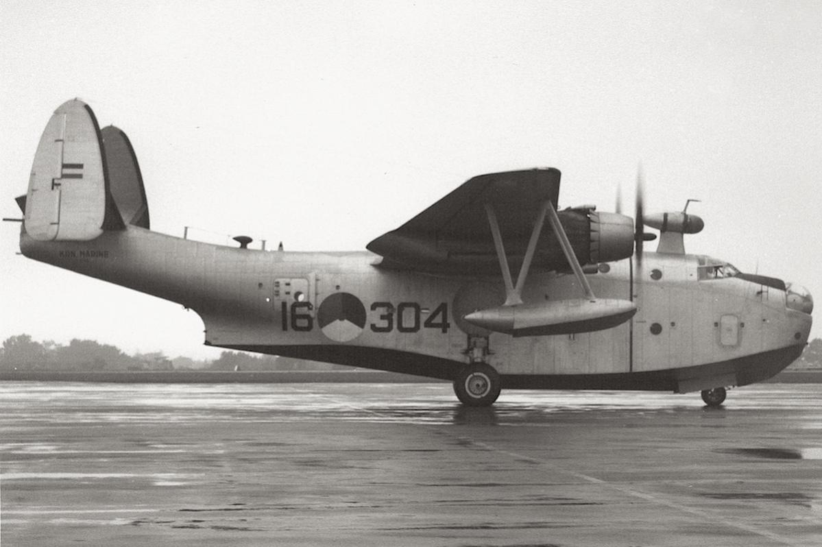 Naam: '16-304' ('103'). Martin PBM-5A Mariner, kopie.jpg
Bekeken: 1178
Grootte: 96,7 KB