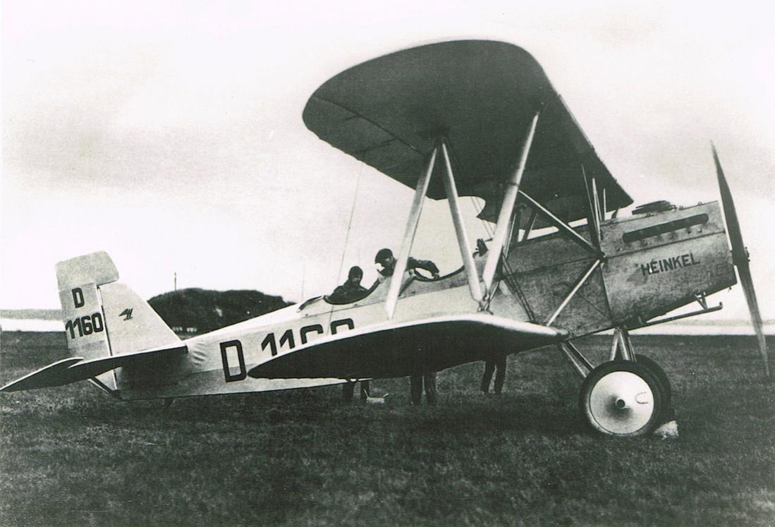 Naam: Foto 349. D-1160. Heinkel HD 24, kopie 1100.jpg
Bekeken: 875
Grootte: 98,1 KB