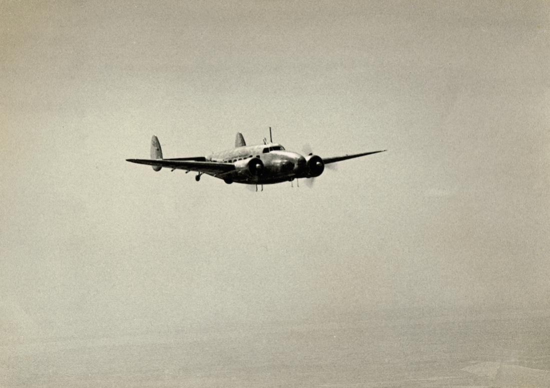 Naam: Kaart 668. Lockheed 14 Super Electra van de KLM, 1200 kopie 1100.jpg
Bekeken: 568
Grootte: 89,7 KB