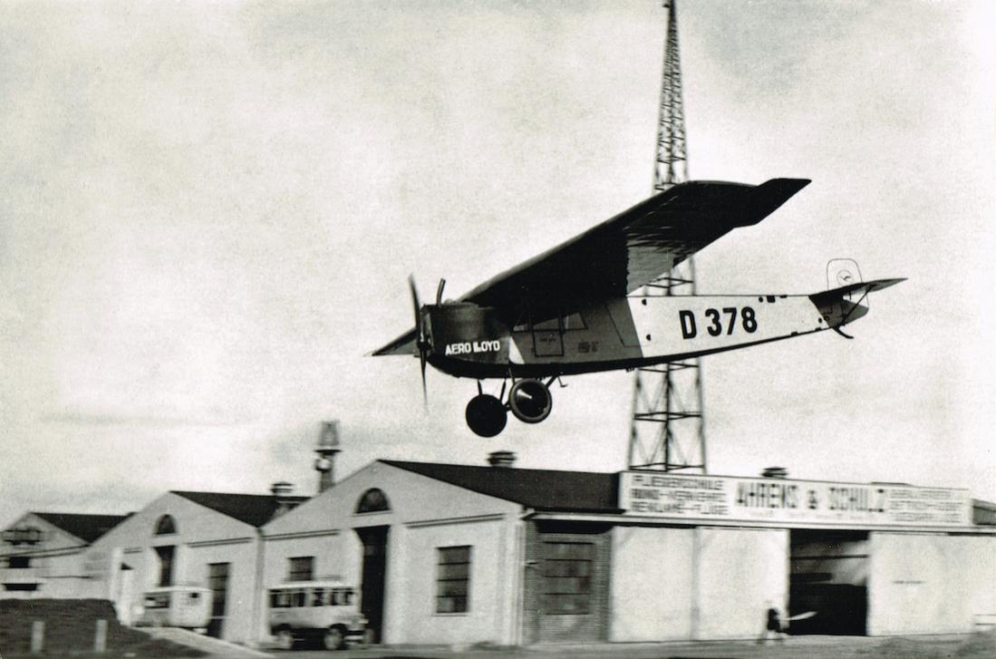 Naam: Foto 352. D-378. Fokker-Grulich F.III, kopie 1100.jpg
Bekeken: 793
Grootte: 91,9 KB