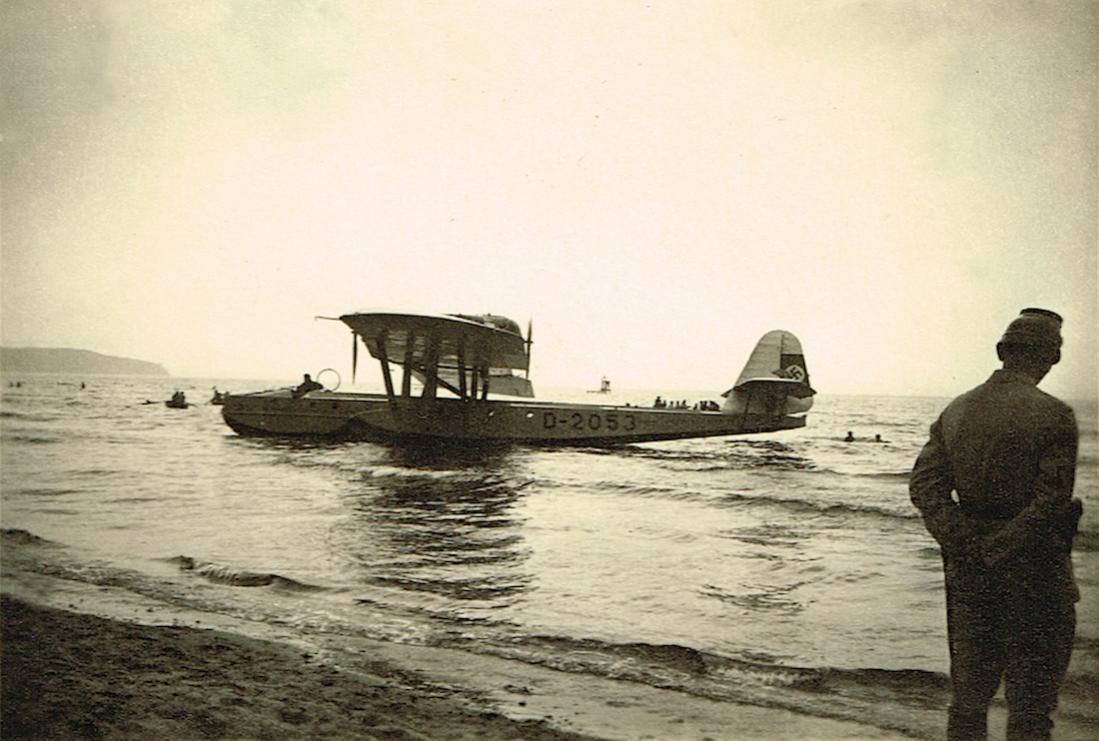 Naam: Foto 353. D-2053. Dornier Do J II b Bos (Werknr 223), kopie 1100.jpg
Bekeken: 1132
Grootte: 99,4 KB
