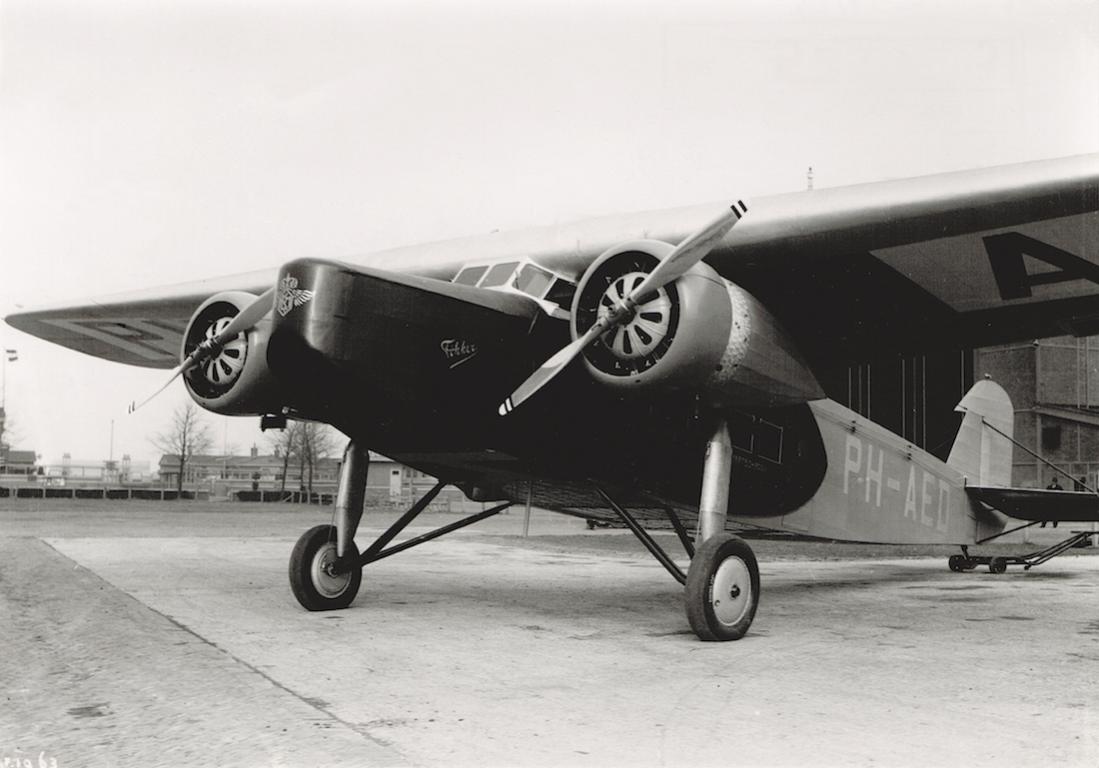 Naam: Foto 172. 'PH-AED'. Fokker F.VIII, kopie 1100.jpg
Bekeken: 1139
Grootte: 77,7 KB