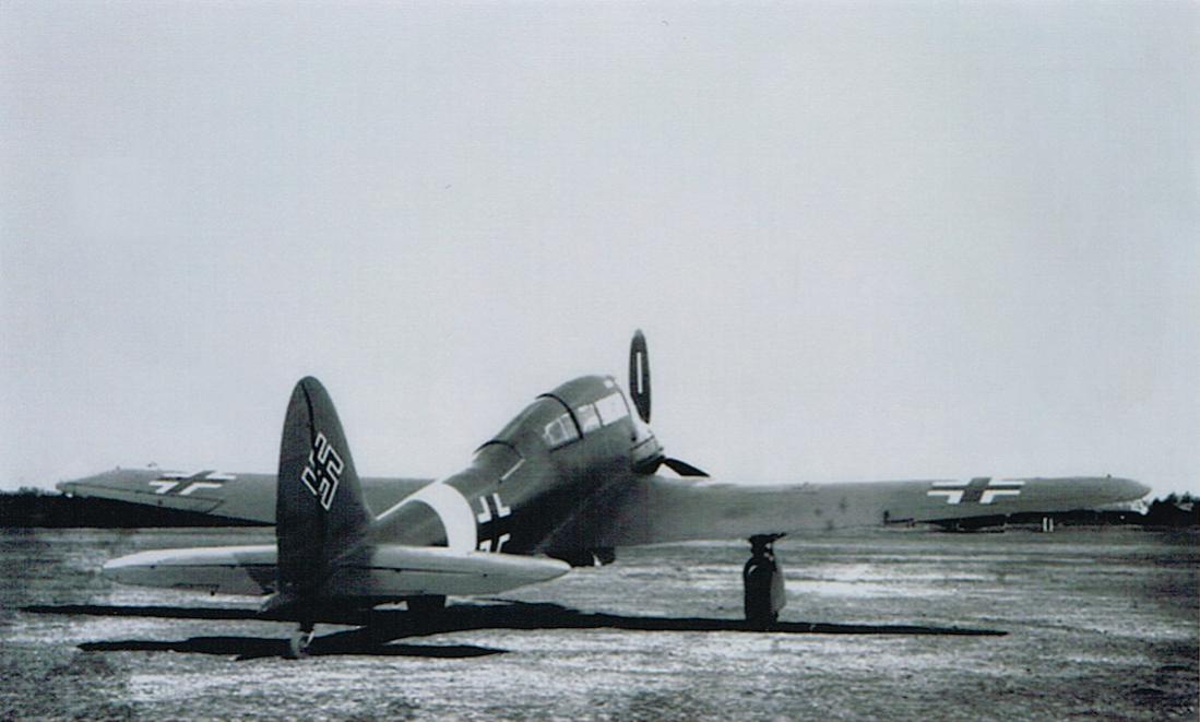 Naam: Foto 426. Prototype Savoia-Marchetti SM.93, dive:torpedo bomber. -2, kopie 1100.jpg
Bekeken: 887
Grootte: 68,2 KB