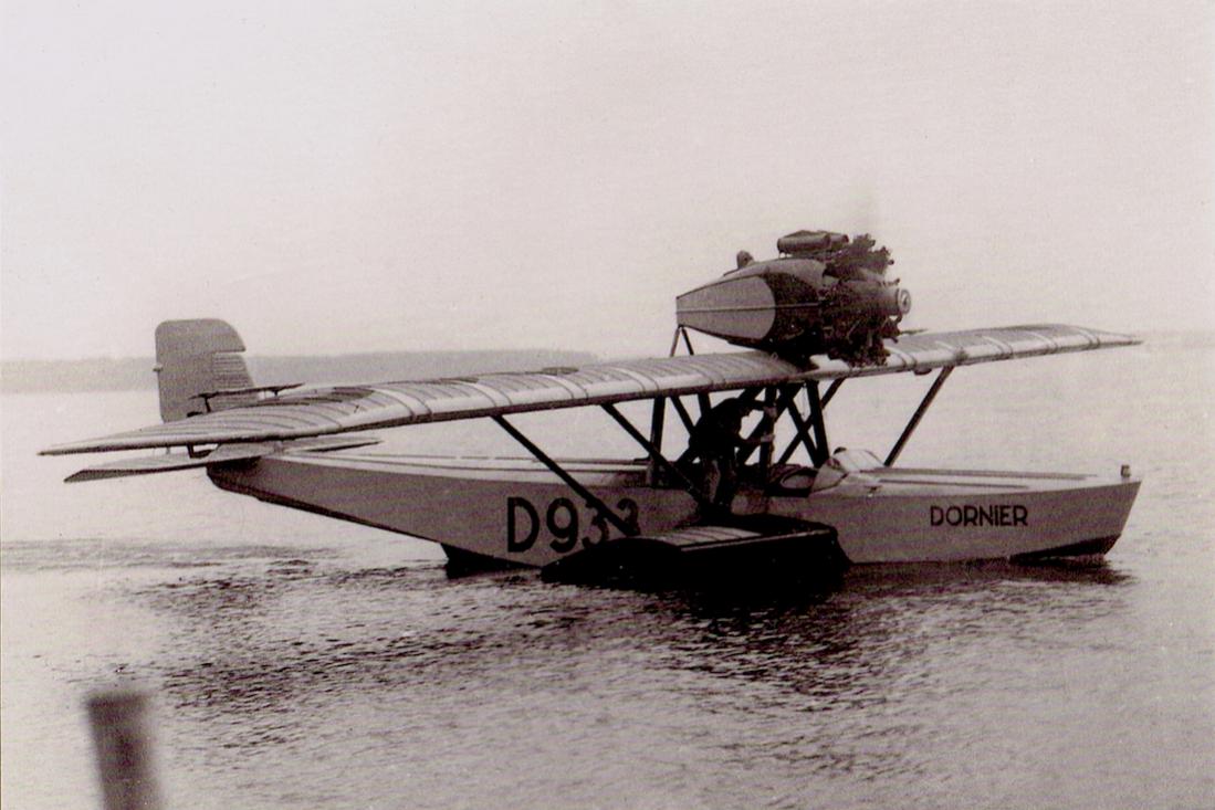 Naam: Foto 357. D-933. Dornier E II, kopie 1100.jpg
Bekeken: 943
Grootte: 89,8 KB