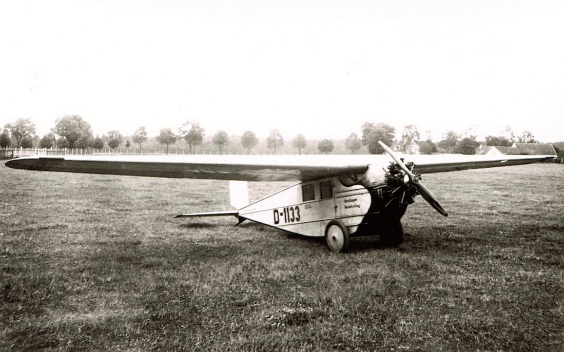 Naam: Foto 358. D-1133. BFW M 18 b kopie.jpg
Bekeken: 971
Grootte: 107,1 KB