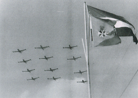 Naam: Thunderjet, streep kopie.jpg
Bekeken: 864
Grootte: 76,1 KB