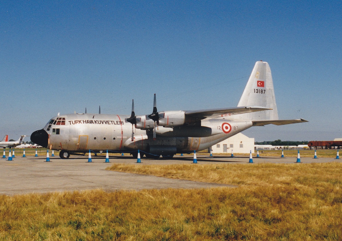 Naam: 01.jpg
Bekeken: 1298
Grootte: 376,4 KB