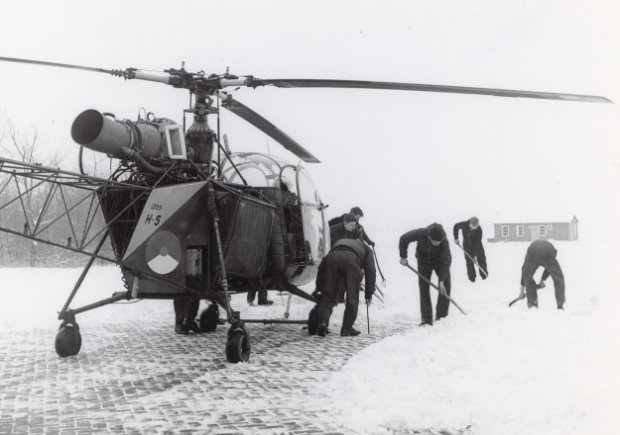 Naam: aloutte in de sneeuw.jpg
Bekeken: 878
Grootte: 41,6 KB