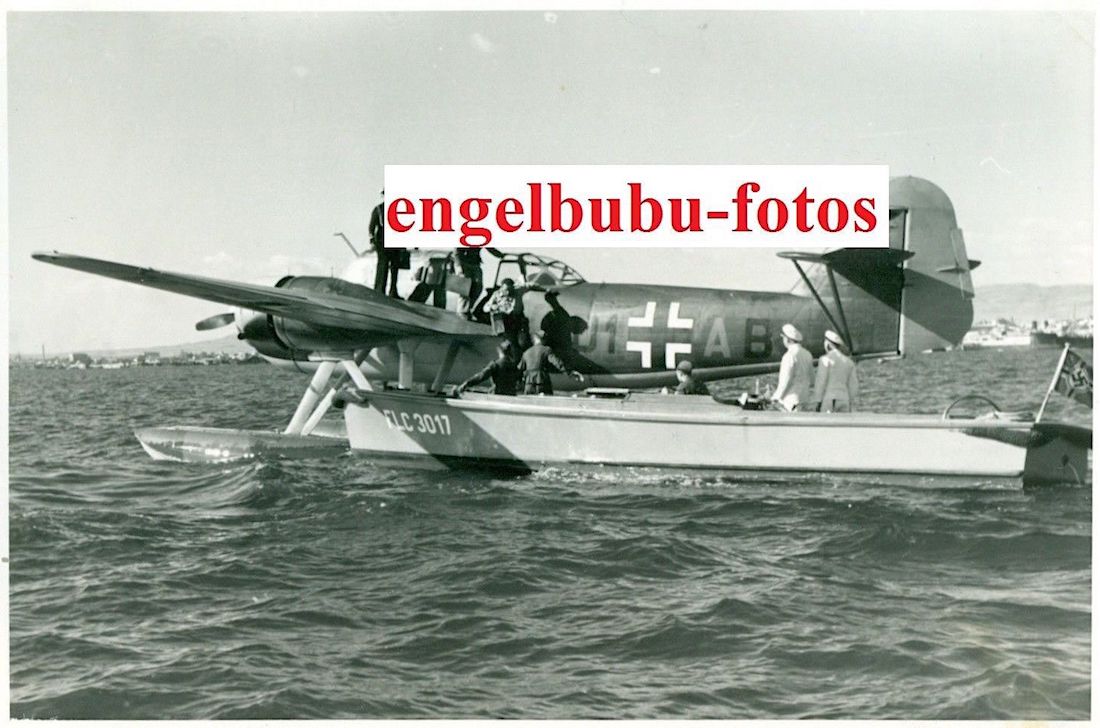 Naam: D1+AB.jpg
Bekeken: 1128
Grootte: 120,6 KB